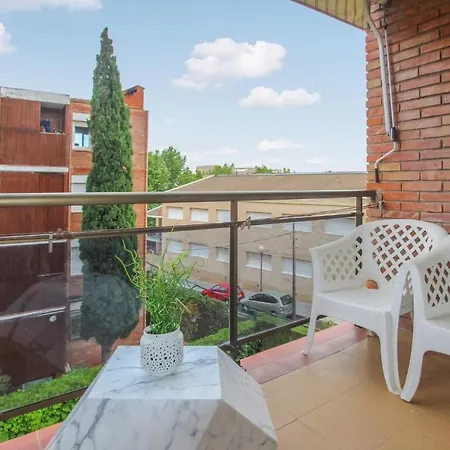 Nice In With Wifi And 2 Bedrooms Appartamento