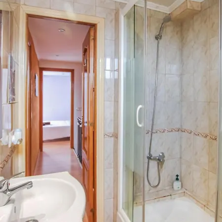 Appartamento Nice In With Wifi And 2 Bedrooms